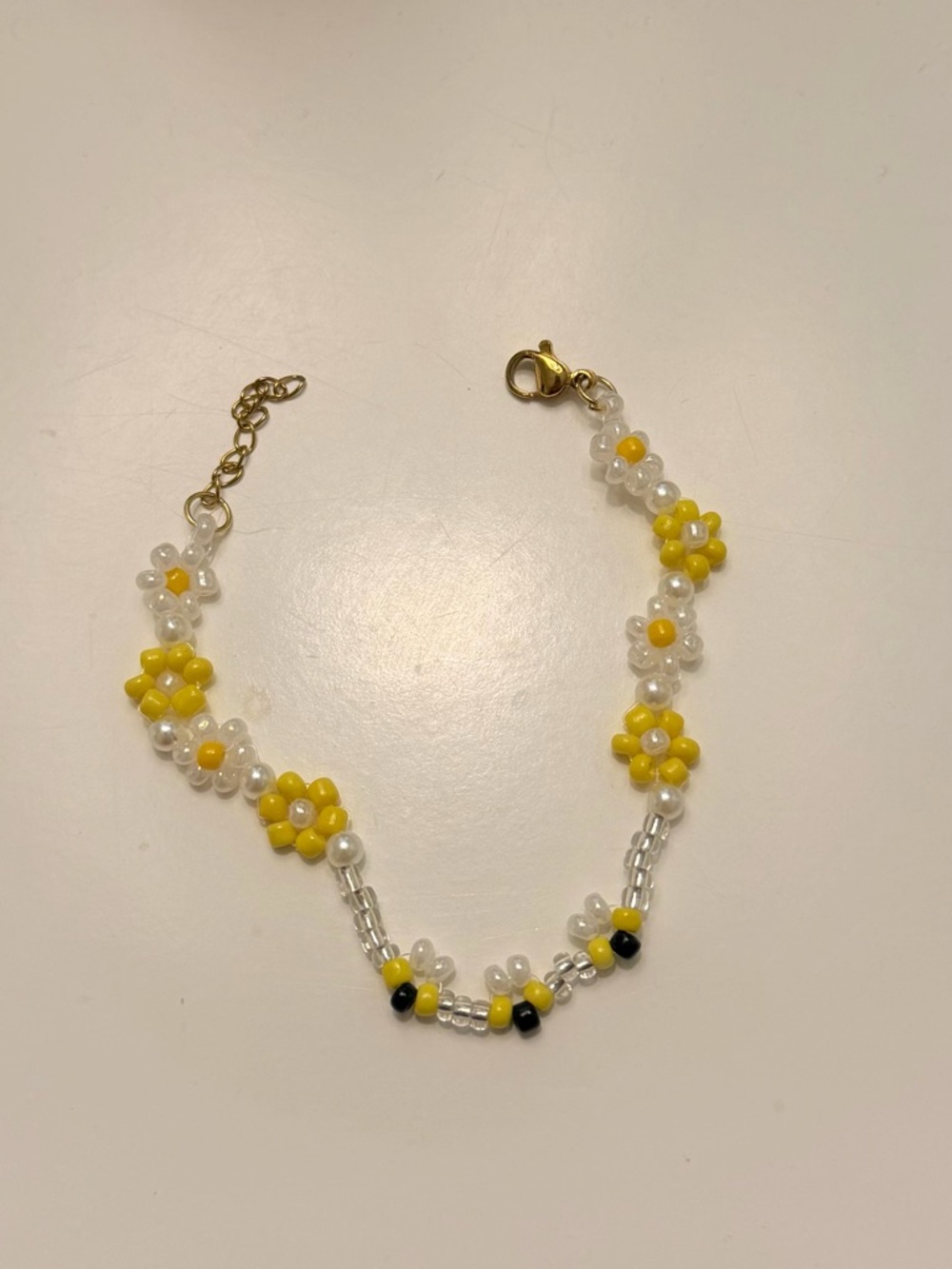 Handmade Yellow & White Beaded Bee Flower Bracelet
